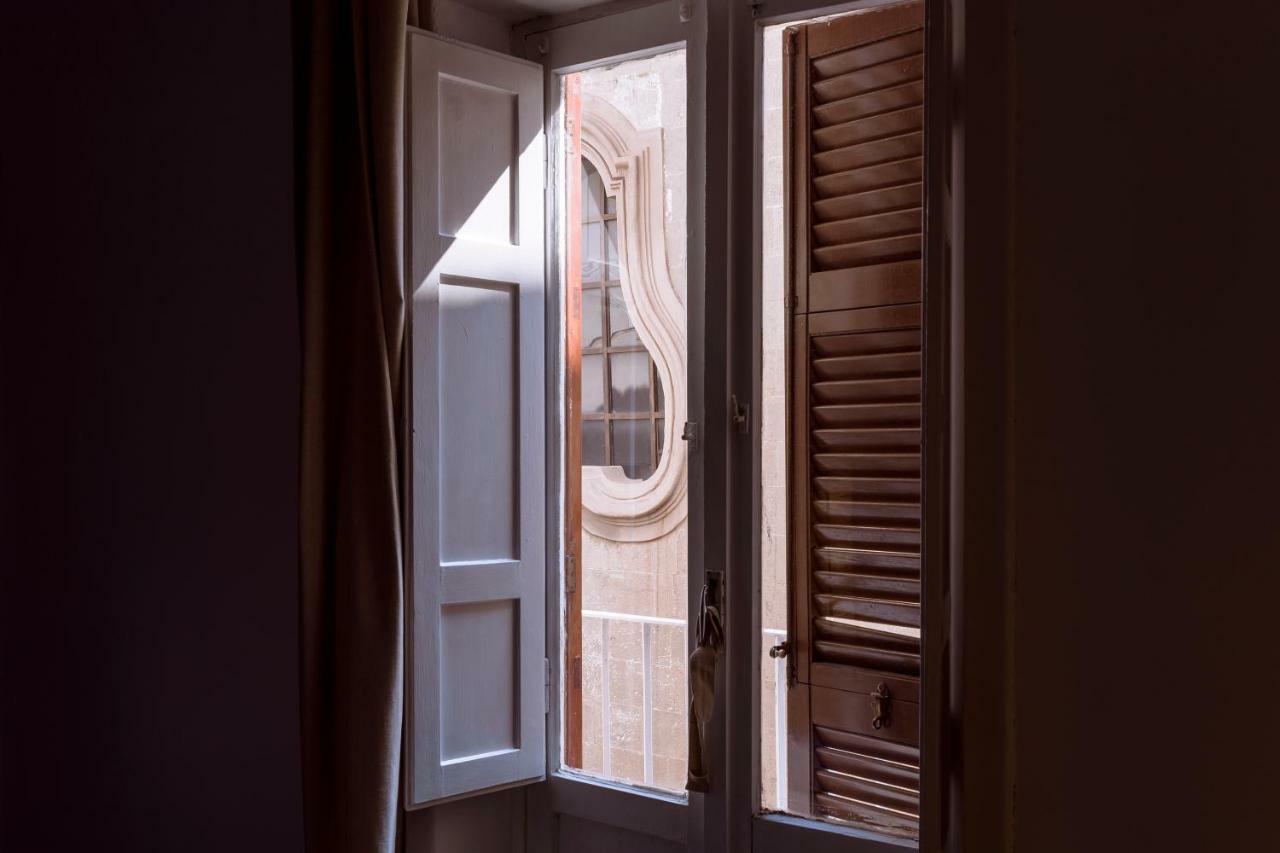 Geneva'S Apartment Таранто Екстериор снимка